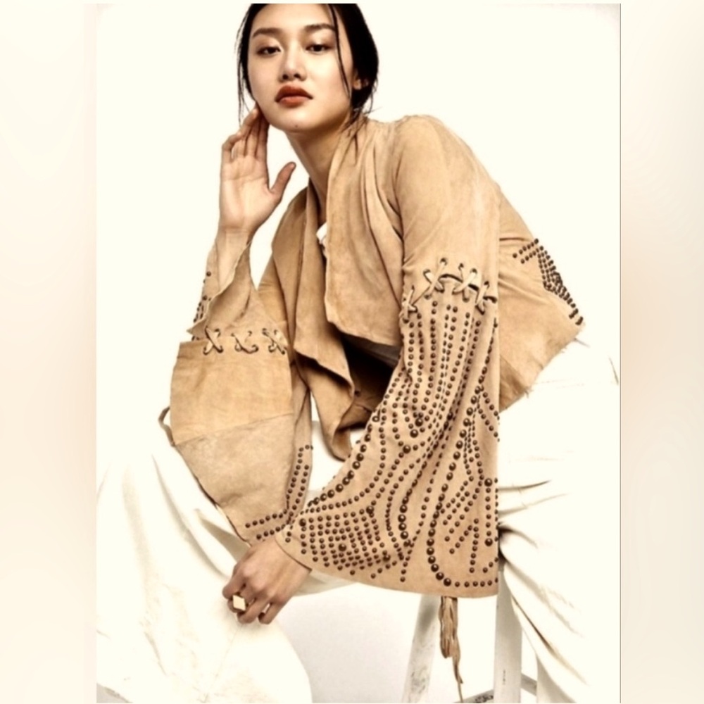 Free People “Stunning” Butter Soft Tan  Suede Fringed Jacket with Nailheads